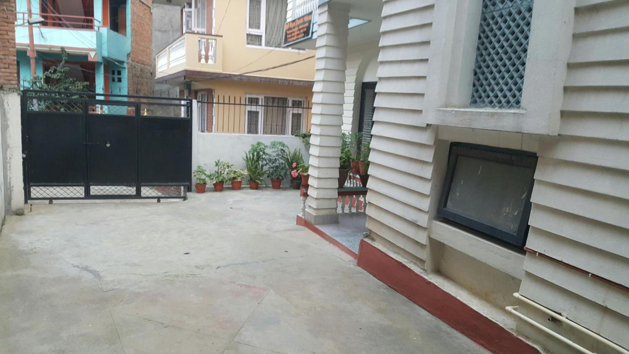 Bnb Royal Tourist House Katmandou Extérieur photo